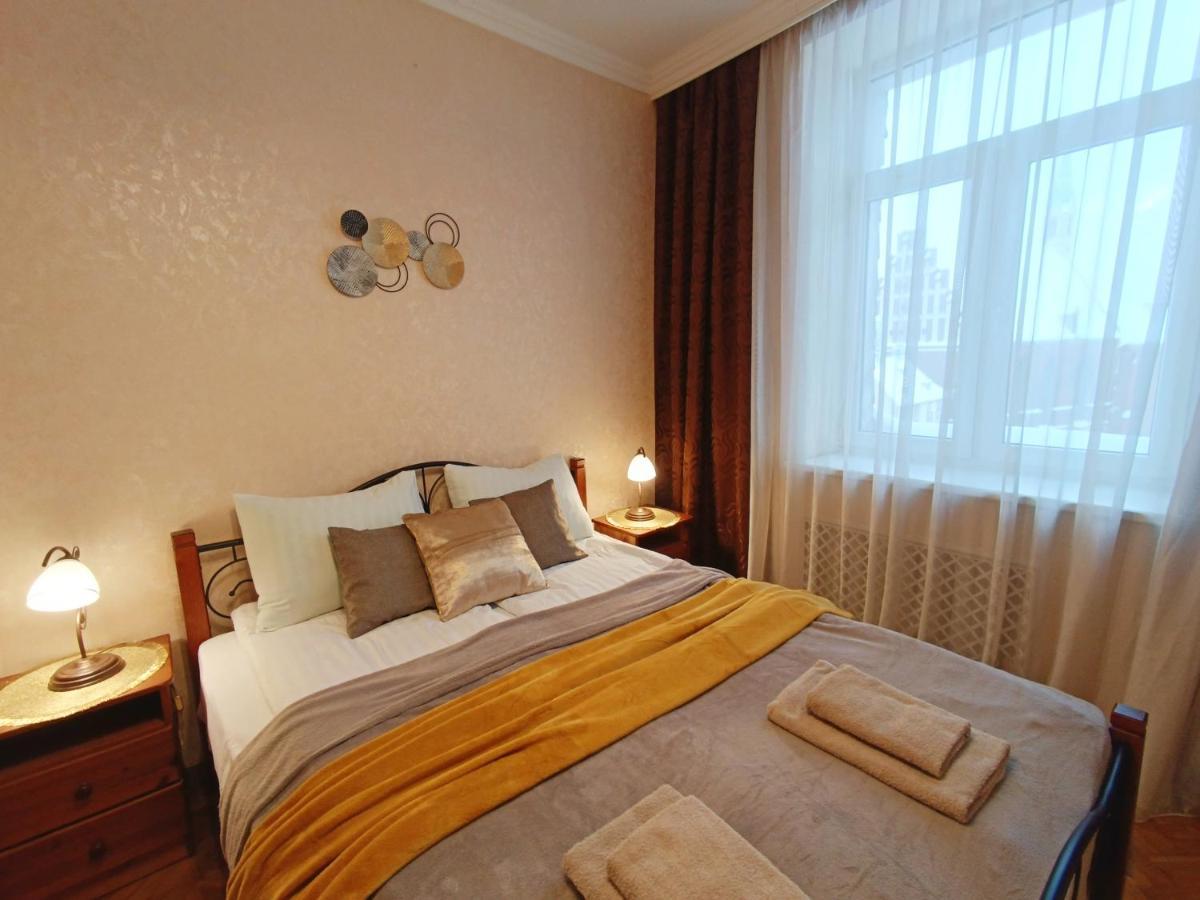Old Town Retreat With Stunning Views 2 Bedroom Apartment Nearby The Church Of Saint Peter Riga Eksteriør billede