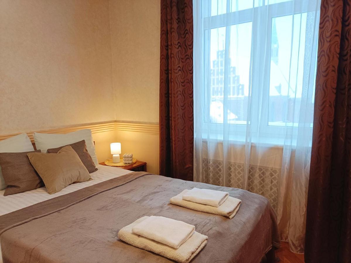 Old Town Retreat With Stunning Views 2 Bedroom Apartment Nearby The Church Of Saint Peter Riga Eksteriør billede